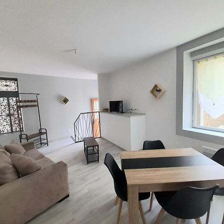 Le Travers Apartment Joigny Ngoại thất bức ảnh